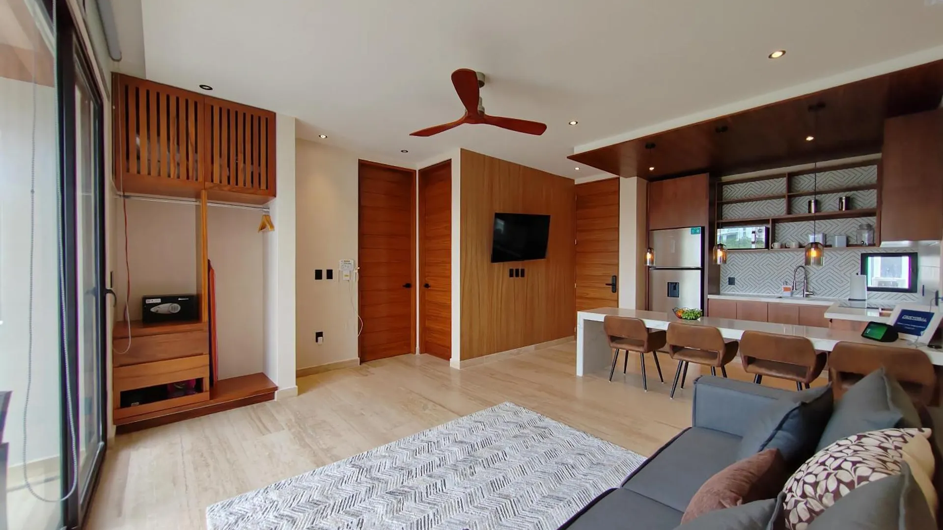 Nuevo! Maravilloso & Elegante Apartamento Centrico-Pool-Jacuzzi By Yeah Playa del Carmen Apartment