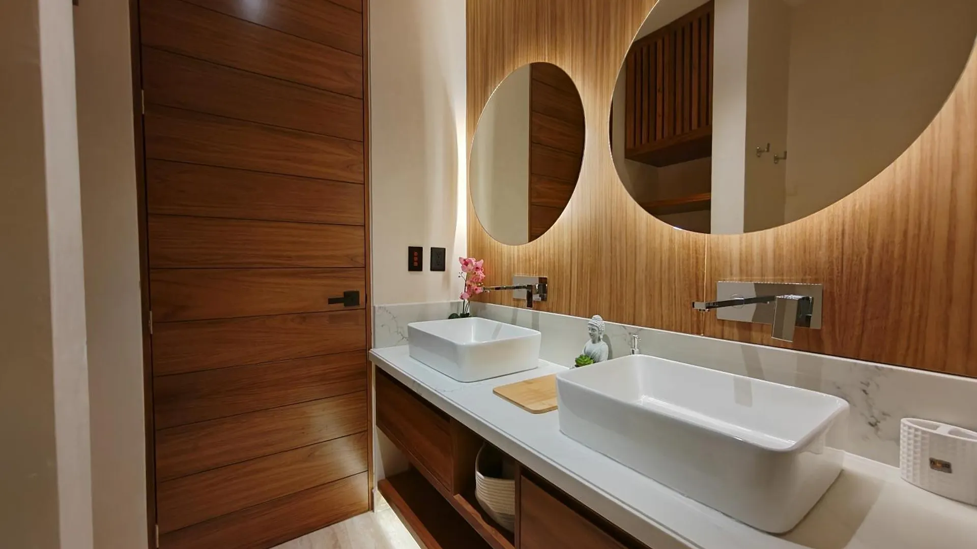 Maravilloso & Elegante Apartamento Centrico-Pool-Jacuzzi By Yeah Playa del Carmen 0*,  México